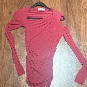 BAILEY44 Burgundy Red Cold Shoulder Cut Out Long Sleeve Top NWOT SMALL